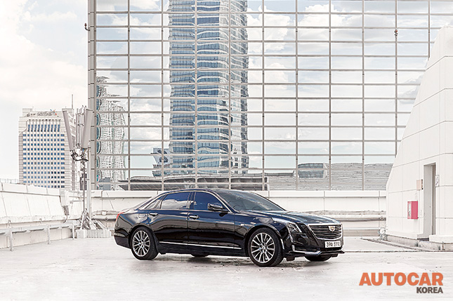 CT6, �ε巯�� ī������